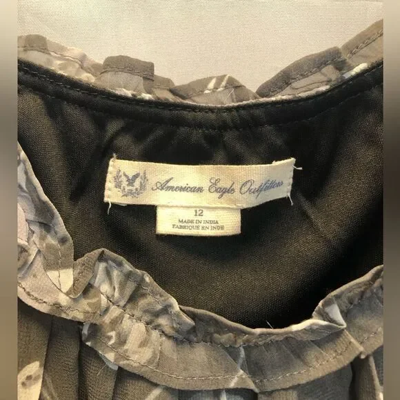American Eagle women’s belted gray/white floral, ruffled dress, size 12 - Picture 5 of 6